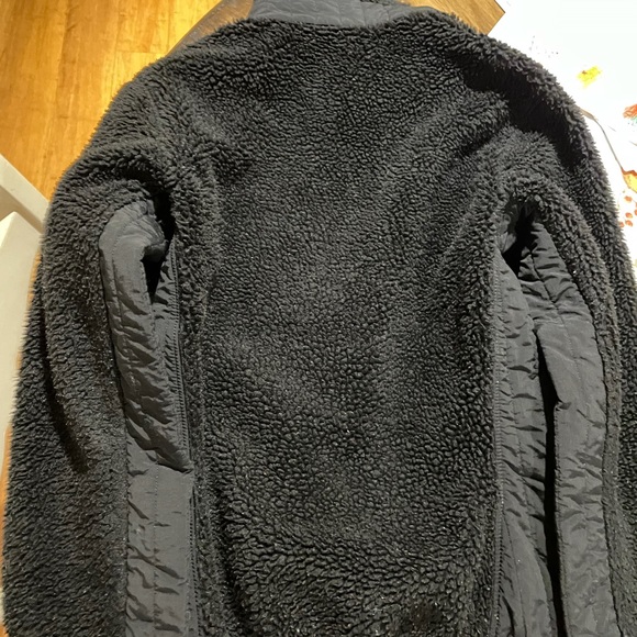 Women’s synchilla Patagonia jacket size small - Picture 4 of 4